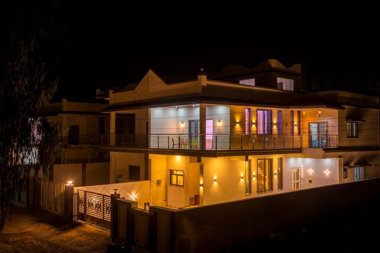 Fun Square Villa Lonavala Exterior photo